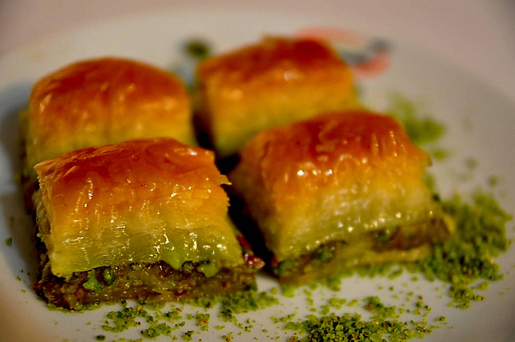 Fıstıklı Yaş Kaymaklı Baklava
